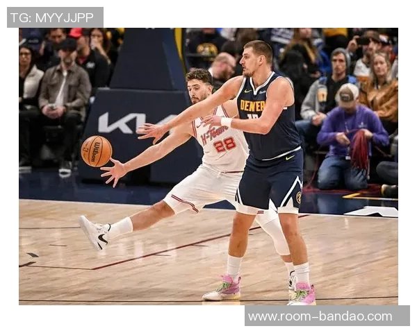 赛季场均20分6助攻的中锋们张伯伦约基奇申京的精彩表现分析